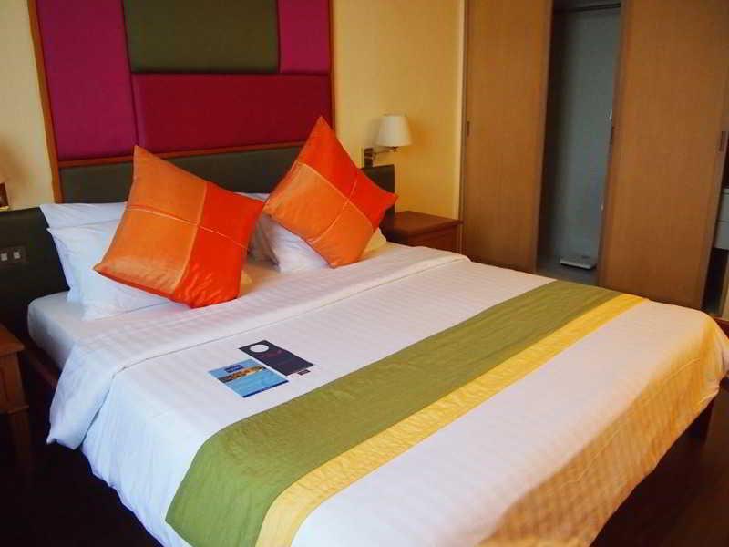 Chon Inter Hotel Chonburi Exterior foto
