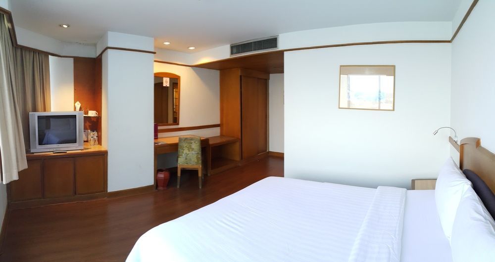 Chon Inter Hotel Chonburi Exterior foto