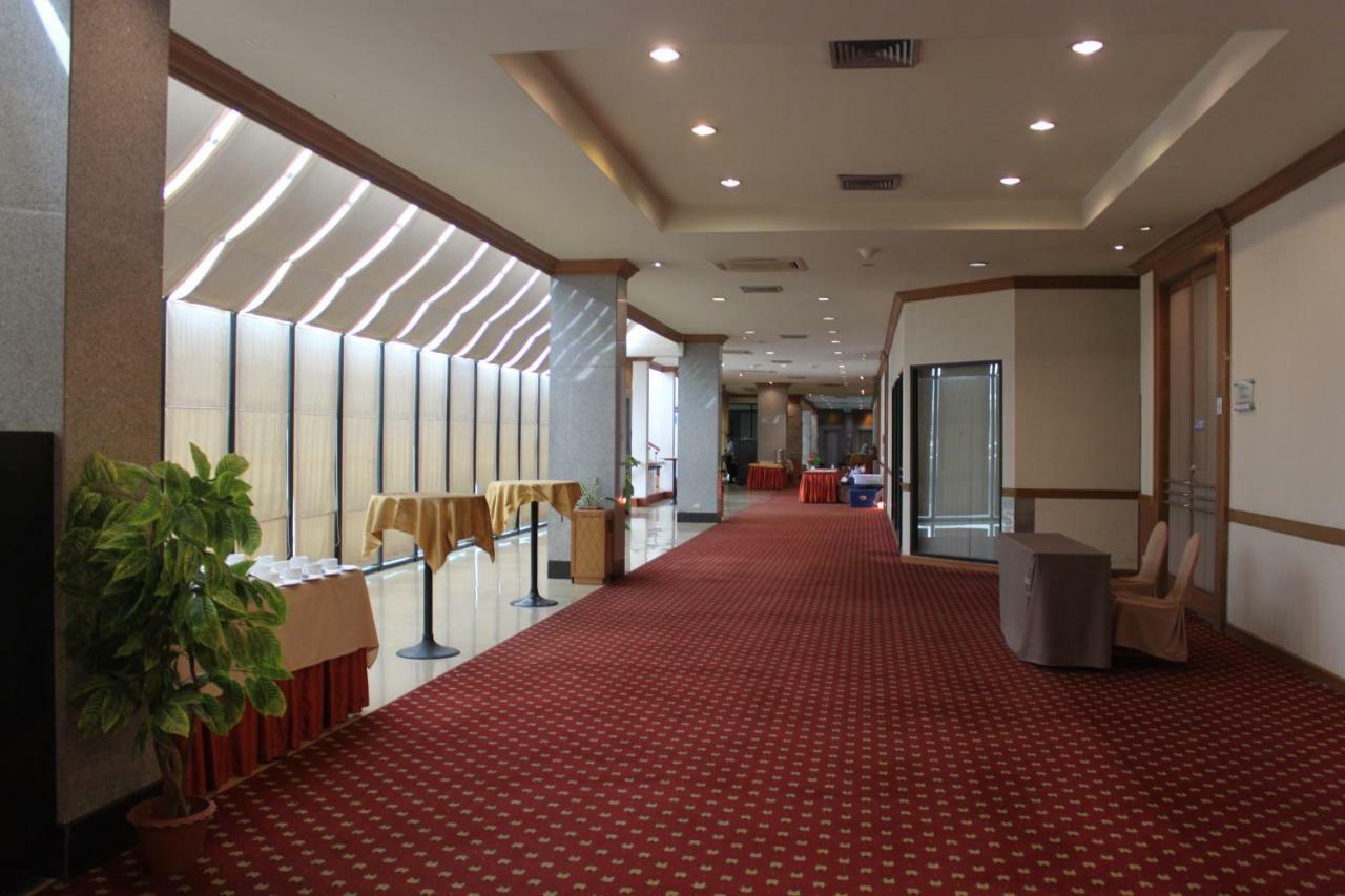 Chon Inter Hotel Chonburi Exterior foto